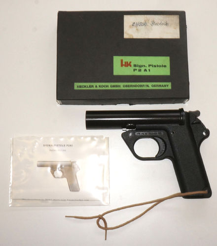 Signalpistole Heckler & Koch P2 A1 im Kaliber .4 (26,5mm) Inkl.Zubehör mit Behördenstempel